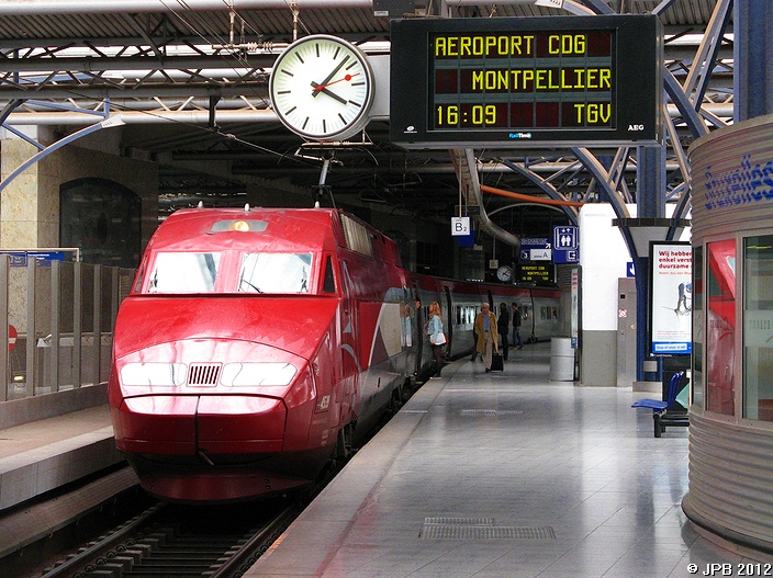 Thalys 4539 als TGV nach Montpellier in Bruxelles-Midi/Brussel-Zuid am 11.06.‎2011