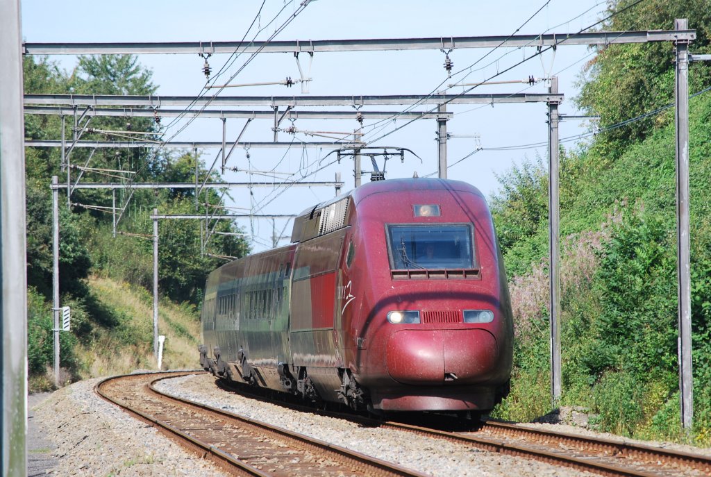 Thalys PBKA Kln-Paris in der Kurve von Benesse, bei Lontzen. Bild vom 18. August 2009.