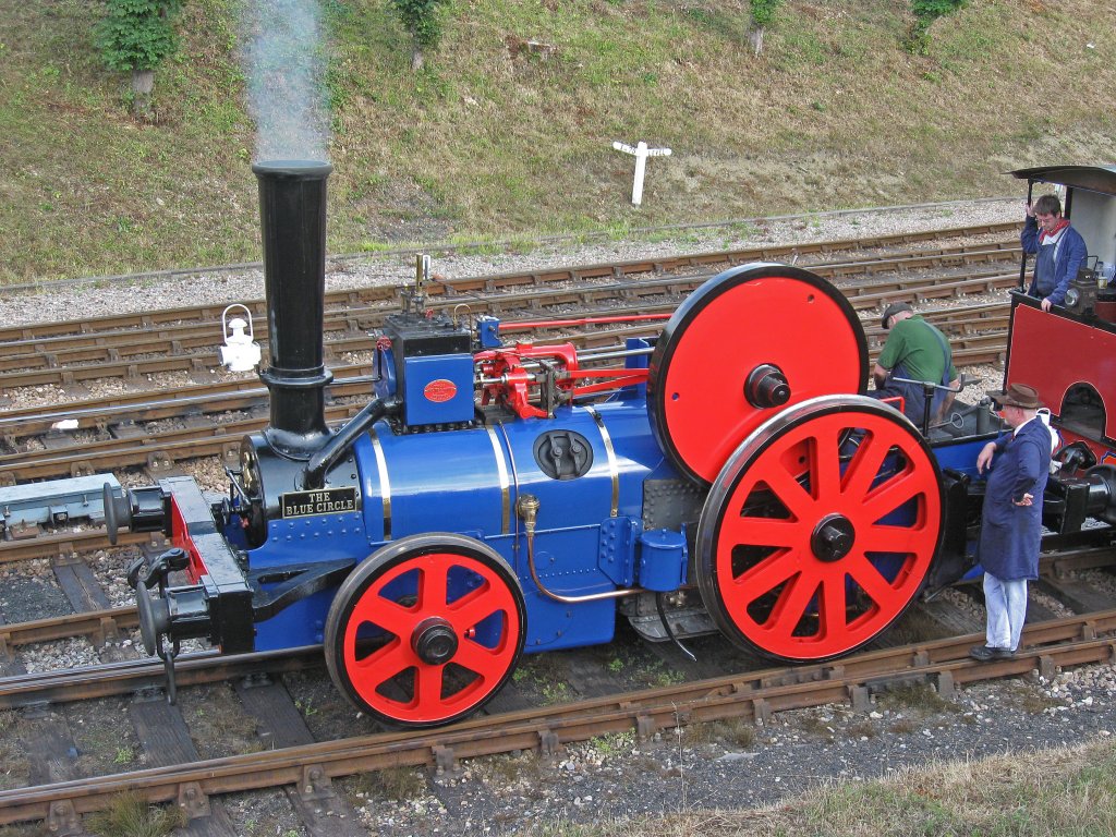  The Blue Circle  Ein interessantes Fahrzeug zu Gast auf der Bluebell
Railway, Sdostengland im August 2010. Die Bluebell Railway feierte zu
der Zeit ihr 50 jhriges Jubilum als Museumseisenbahn.