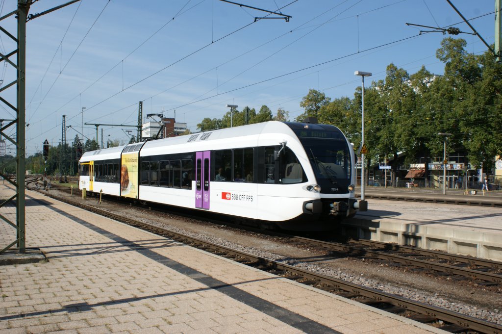 Thurbo-GTW 722-4 mit S22 nach Bllach in Singen am 03.09.2011