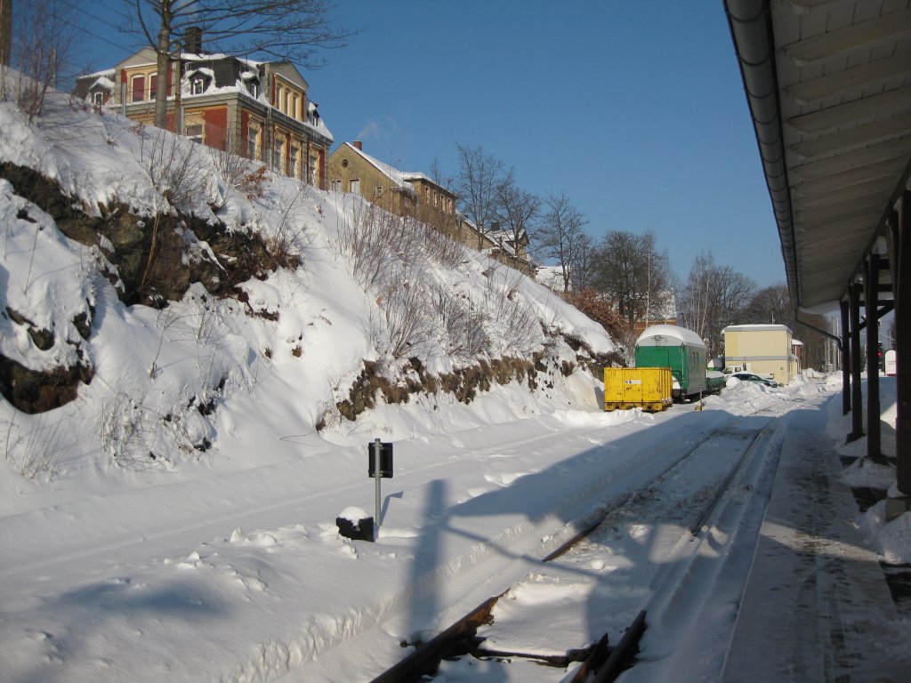 Tiefe verschneiter Bahnhof Stollberg(Sachs) am 28.12.2010