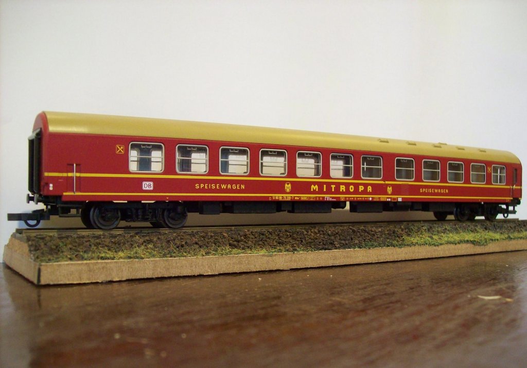 Tillig HO/Sachsenmodelle 14447 ex DR Mitropa Speisewagen DB WRm 51 80 88-70 200-7 Wagen