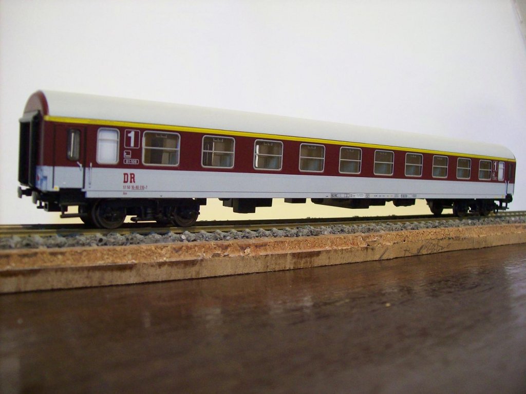 Tillig HO/Sachsenmodelle 74542 1. Klasse  InterEx  DR Inter Express Am 51 50 10-80 010-7 Wagen