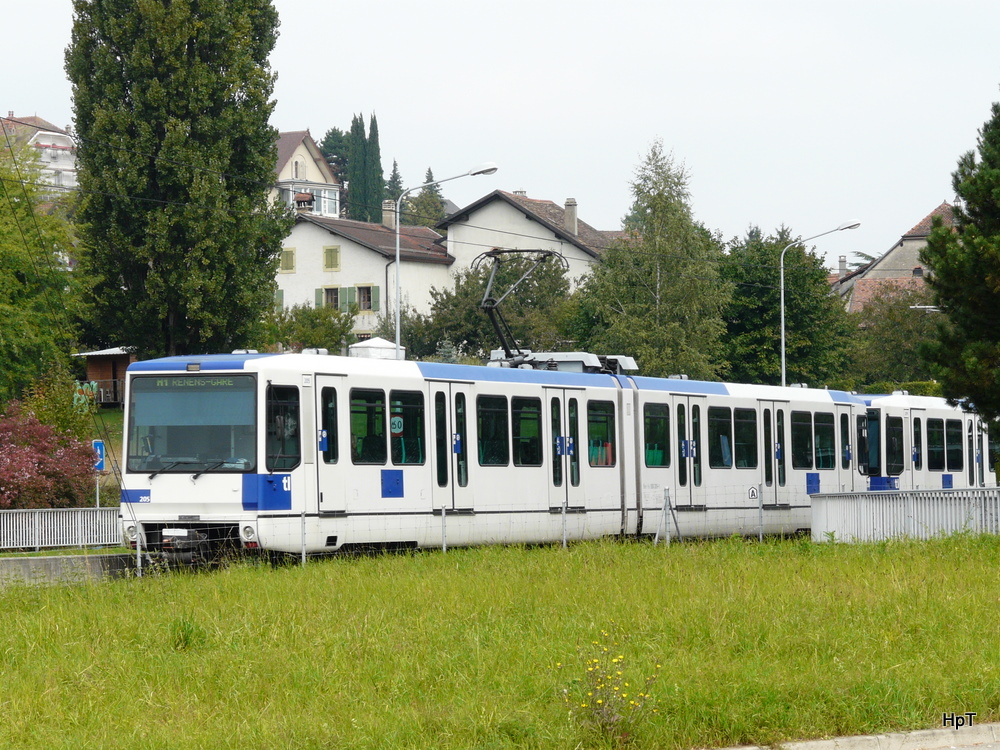 tl Mtro Ouest M1 - Triebwagen Bem 4/6 558 205 mit Bem 4/6 unterwegs bei Renens EPLF am 24.09.2008
