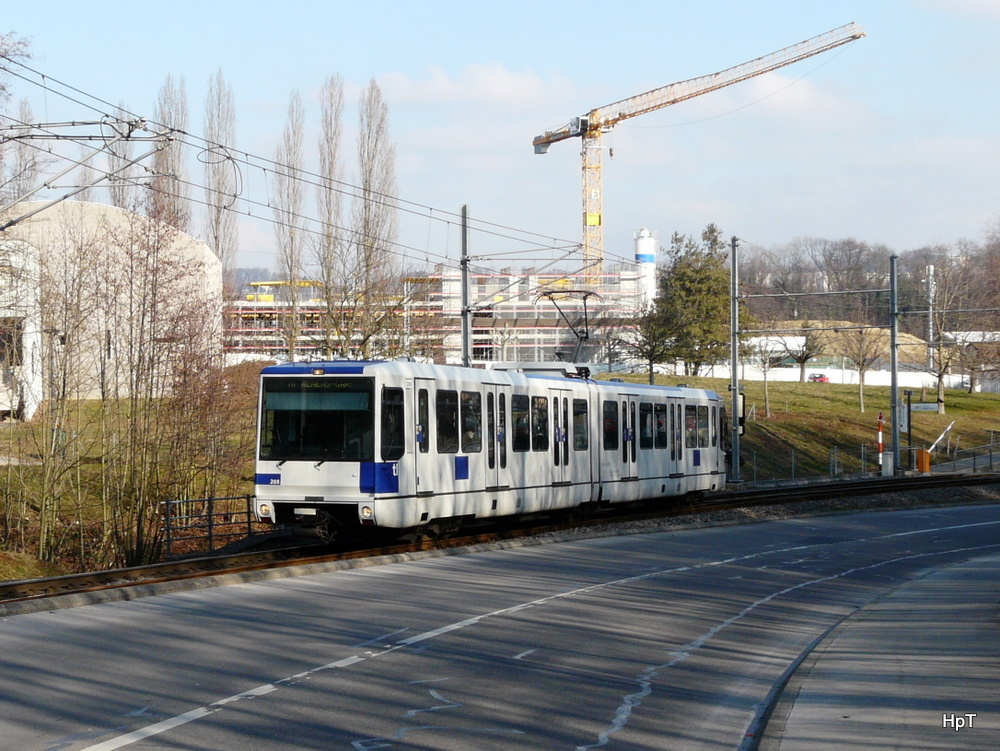 tl Mtro Ouest M1 - Triebwagen Bem 4/6 558 208 unterwegs nach Renens kurz nach der Haltestelle UNIL Mouline am 22.01.2011