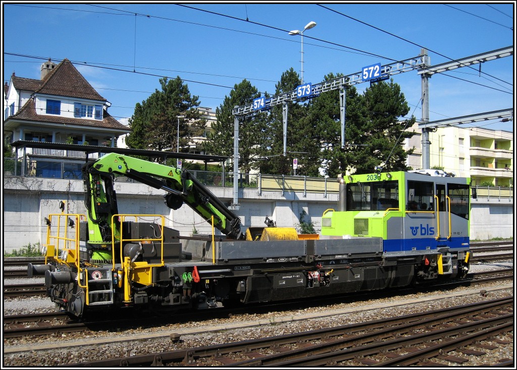Tm 235 203 der BLS war am 18.07.2010 im Bahnhof von Spiez unterwegs 