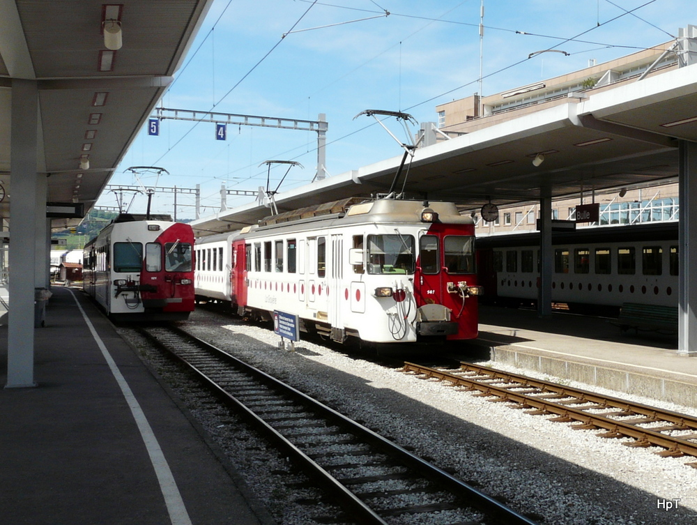 tpf - Bahnhof Bulle mit 2 Regios am 11.05.2012