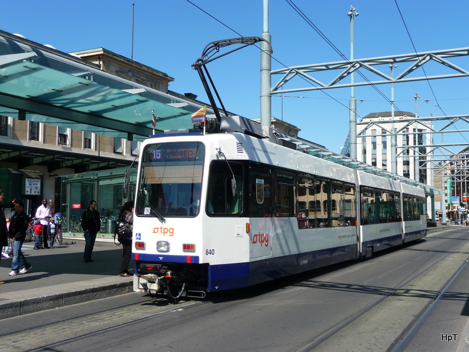 TPG - Tram Be 4/8 840 unterwegs auf der Linie 15 am 11.04.2010