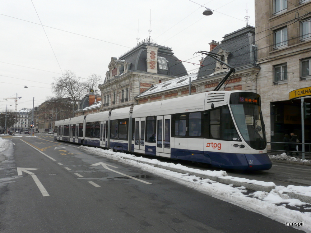 tpg - Tram Be 6/10 1812 unterwegs auf der Linie 18 in Genf am 14.02.2013