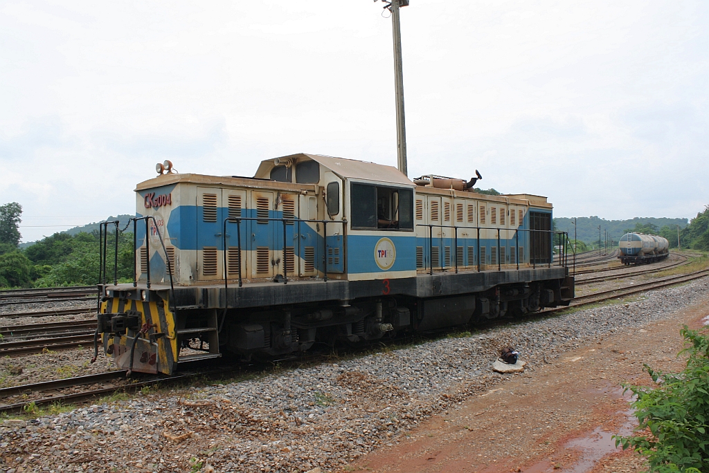 TPIPL 33-003 (ex CK5 004) am 23.August 2010 in der Hin Lap Station.
