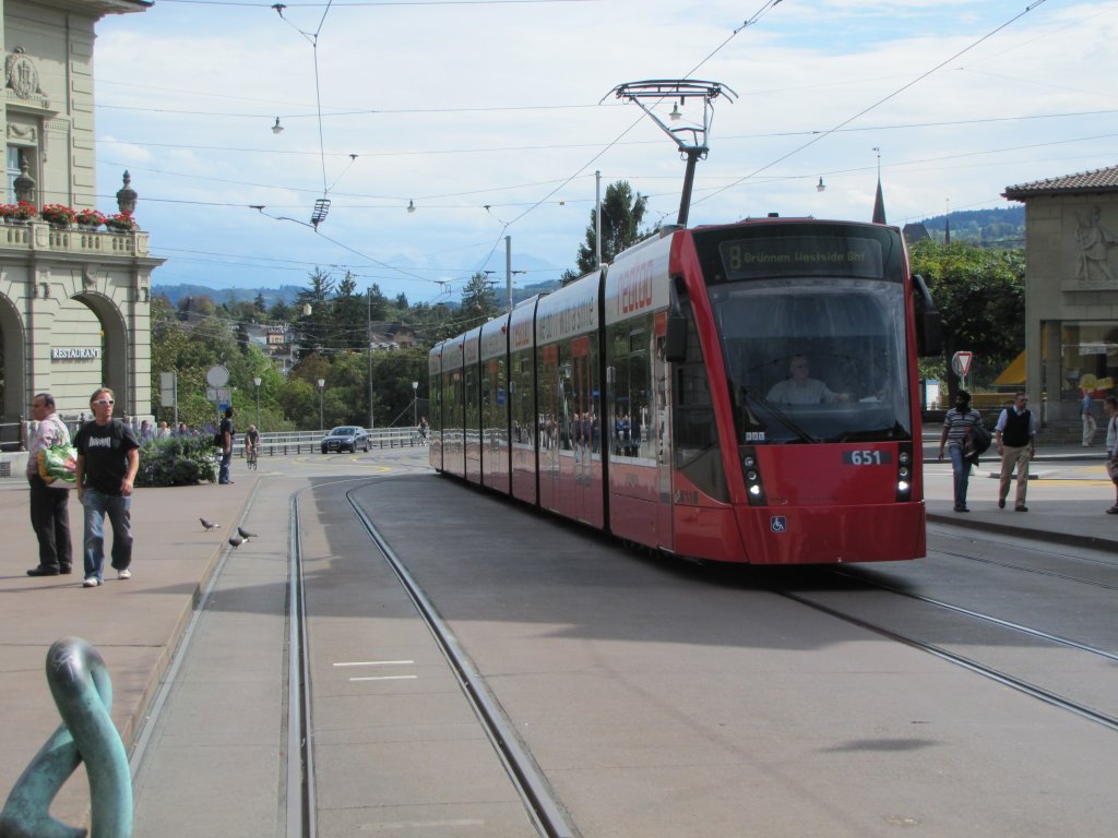 Tram Be 6/8 651 kurz hinter der Kirchenfeldbrcke am 8.September 2011