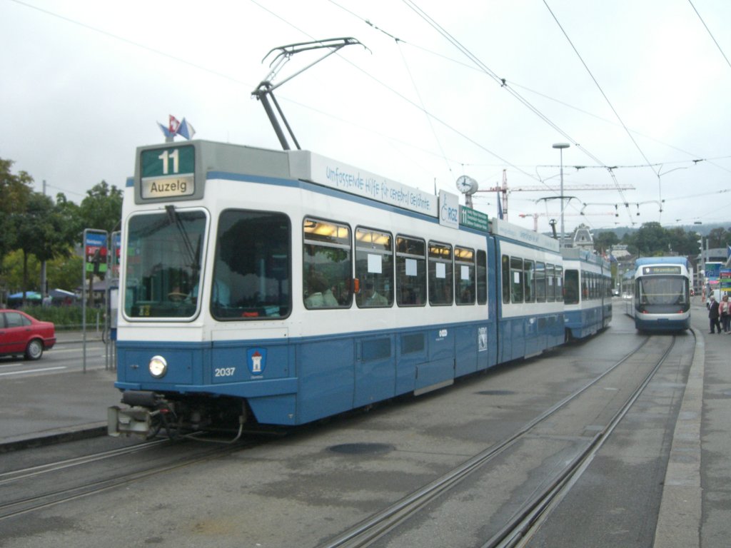 Tram2000 Be 4/6 - 2037 am Brkliplatz am 13.09.2008