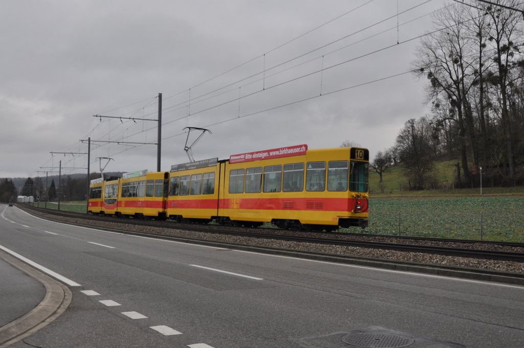 Tramzug mit einem Be 4/8 und Be 4/6 fahren Richtung Haltestelle Knelmatt. Die Aufnahme stammt vom 13.01.2012.