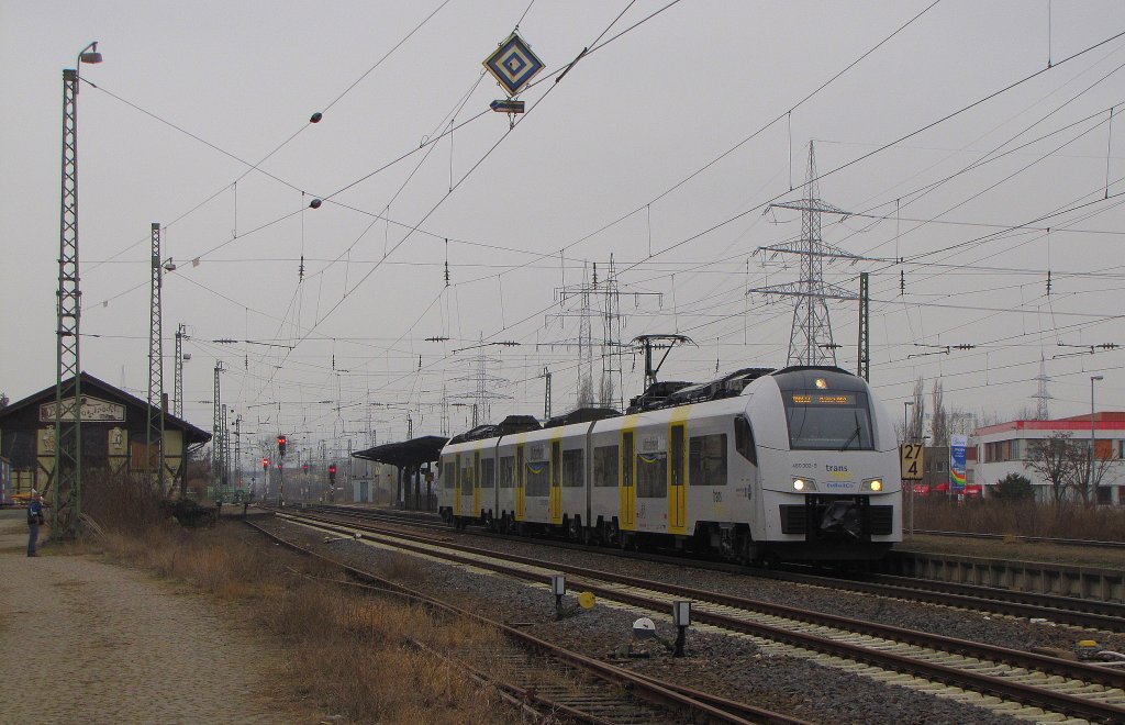 trans regio 460 002-9 als MRB 25423 von K�ln Messe/Deutz nach Mainz Hbf, am 03.03.2012 in Mainz-Mombach.