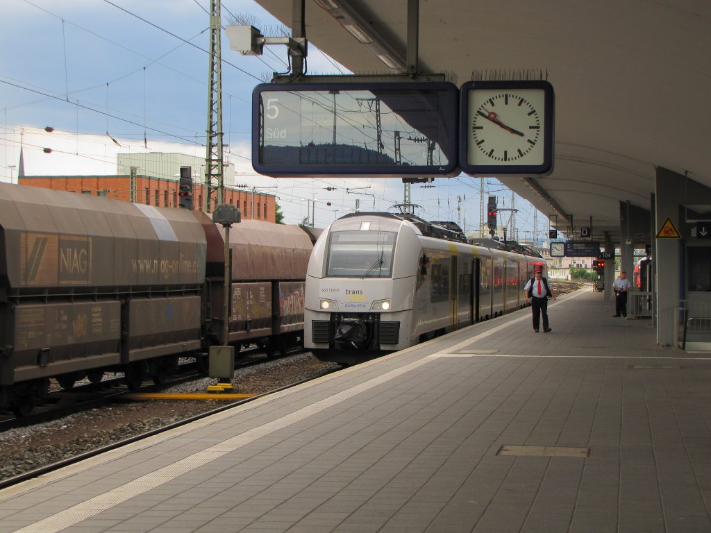 trans regio 460 508-3 als MRB 25349 nach Mainz Hbf, am 10.07.2012 in Koblenz Hbf.