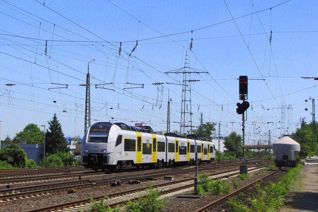 trans regio 460 512-7 als MRB 84134 von Mainz Hbf nach Kln Messe/Deutz, in Mainz-Mombach; 16.07.2010