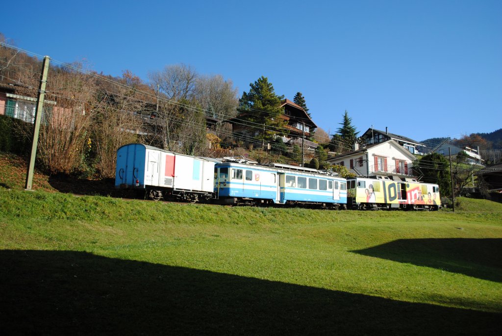 Transfert de la BDe 4/4 3002 et Gk 562 de Vevey  Chernex par la GDe 4/4 6004 Blonay 25.11.2009