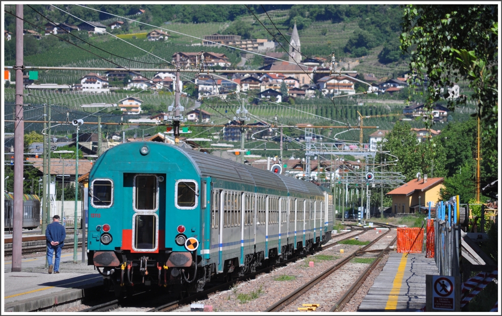 TrenItalia Anschlusszug von Meran nach Bozen. (07.05.2012)