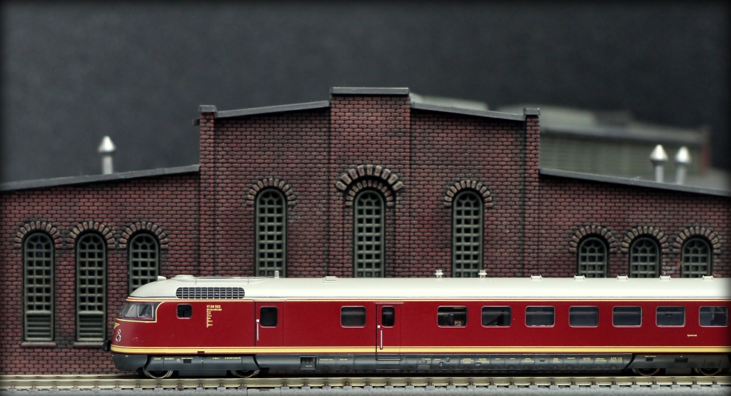 Triebkopf des VT 08 der DB als mini club-Modell von Mrklin. 30.9.2012