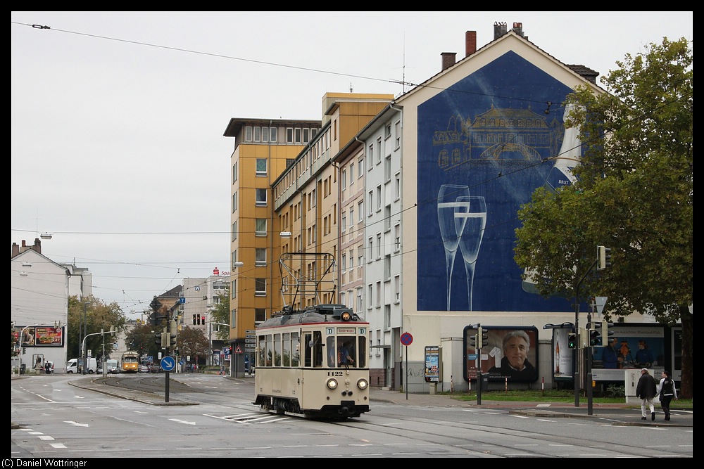 Triebwagen 1122 am Wilhelm-Hack-Museum.