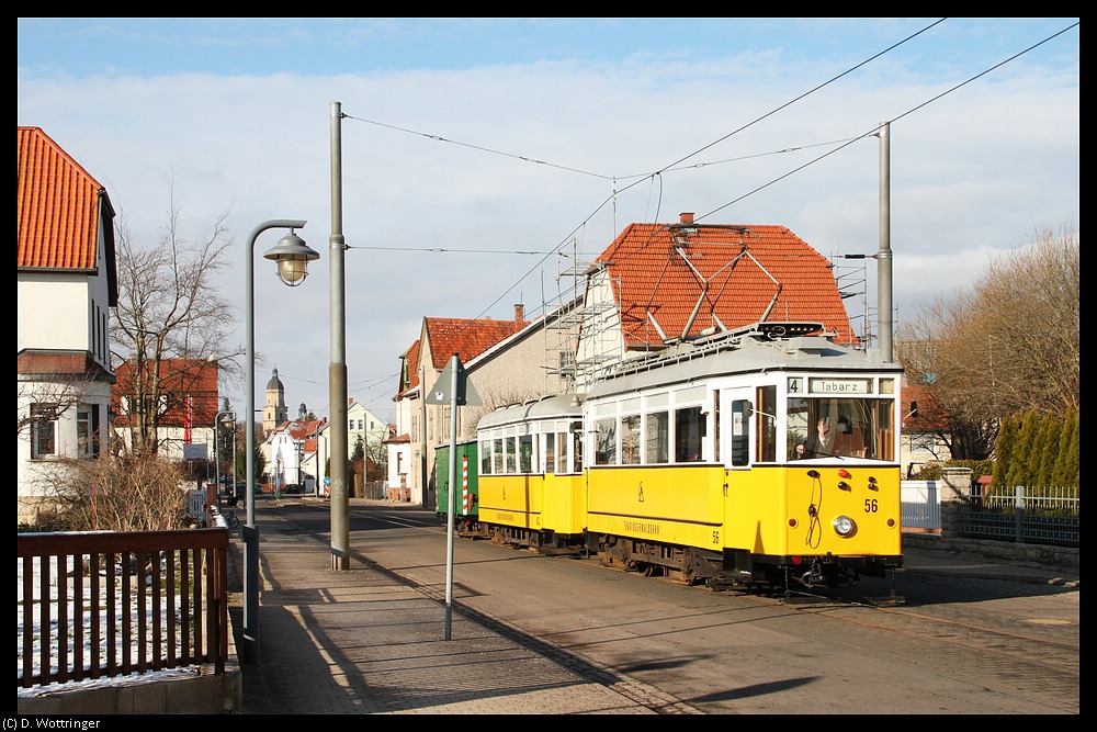 Triebwagen 56 mit Anhang am 13. Februar 2010 kurz vor dem Waltersh�user Gleisdreieck.