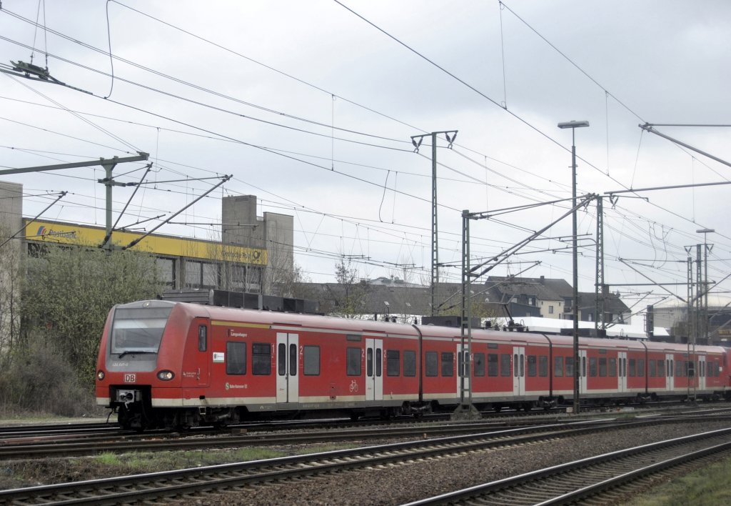 Triebwagen der BR 424 in Lehrte, am 23.04.2013