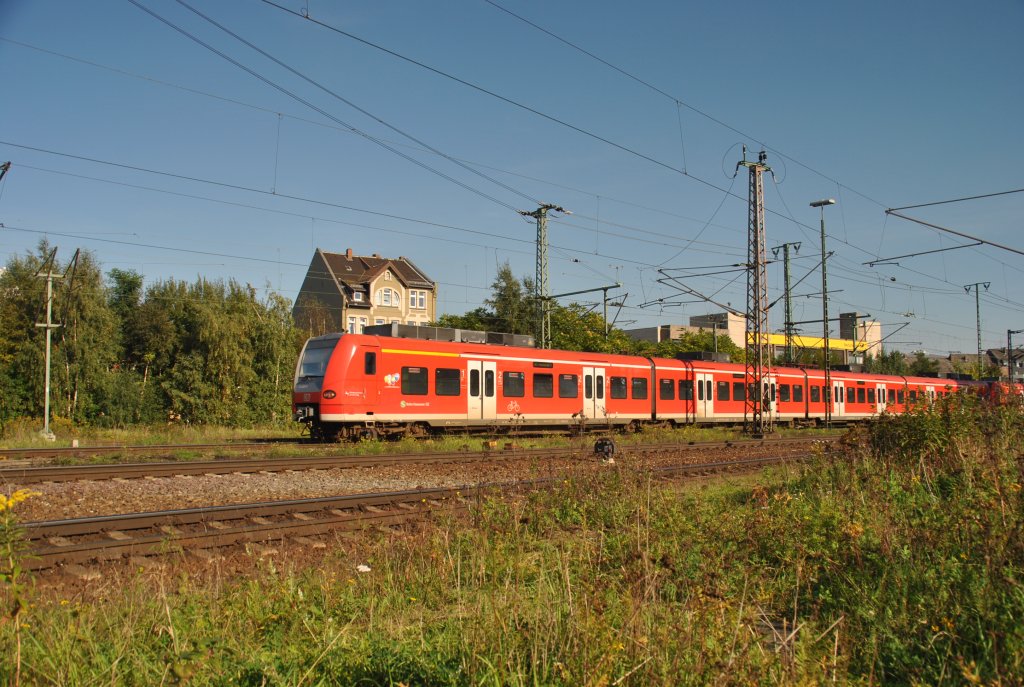 Triebwagen der S-Bahn Hannover verlsst Lehrte als S3 nach Hannover am 22.09.10.