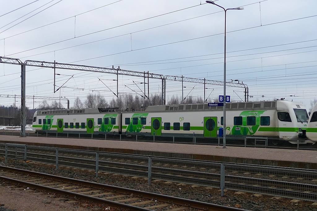 Triebwagen Sm4 #6310+6410 der VR im Bahnhof Riihimki, 12.4.13