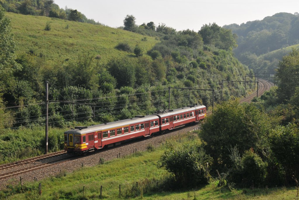 Triebzug 209 (AM 62) unterwegs als IR 5015 in Richtung Aachen-Hbf. Hier aufgenommen am 23/08/2011 zwischen Dolhain und Welkenraedt. 