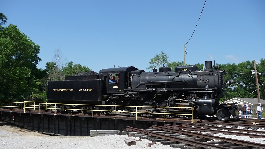 TVRM #610 fhrt von der Drehscheibe in East Chattanooga (30.5.09).