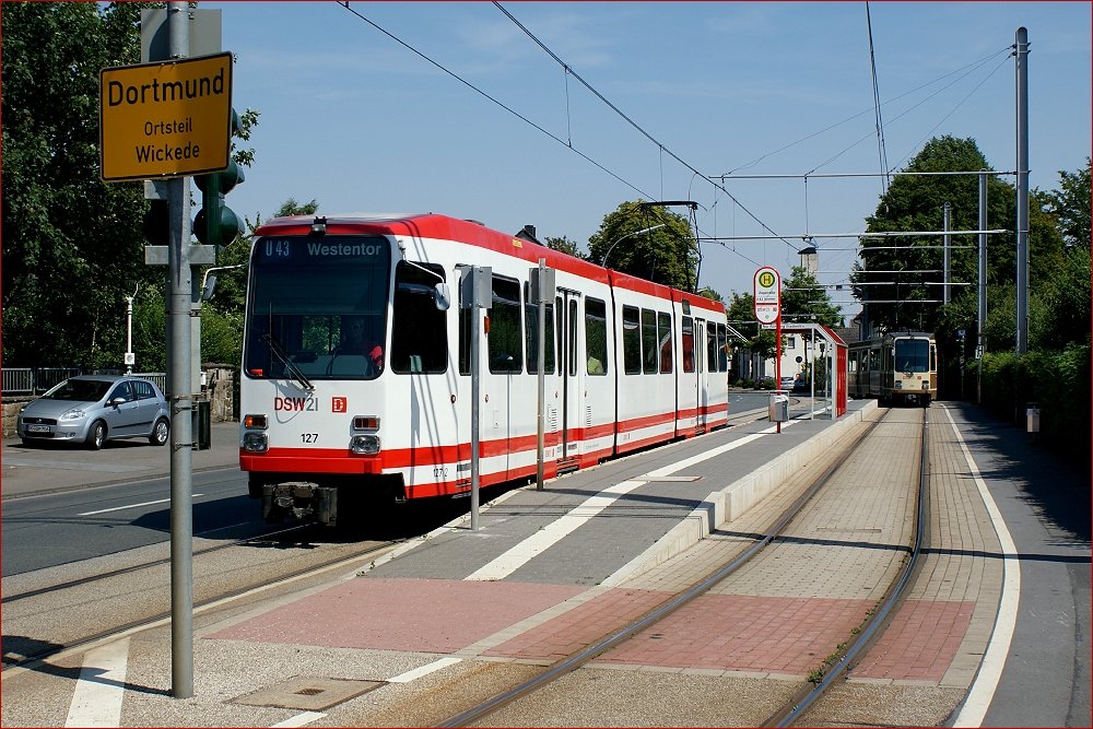 Tw 127 und 123 an der Ausweiche Zugstrae am Ortseingang von Wickede (5. August 2009)