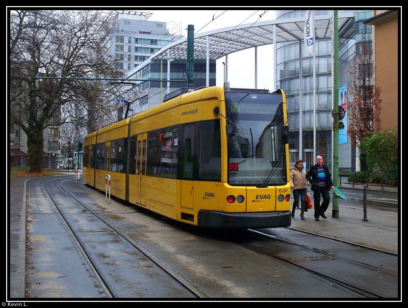Tw 1520 der EVAG beim Aalto-Theater. Aufgenommen am 5.12.2009