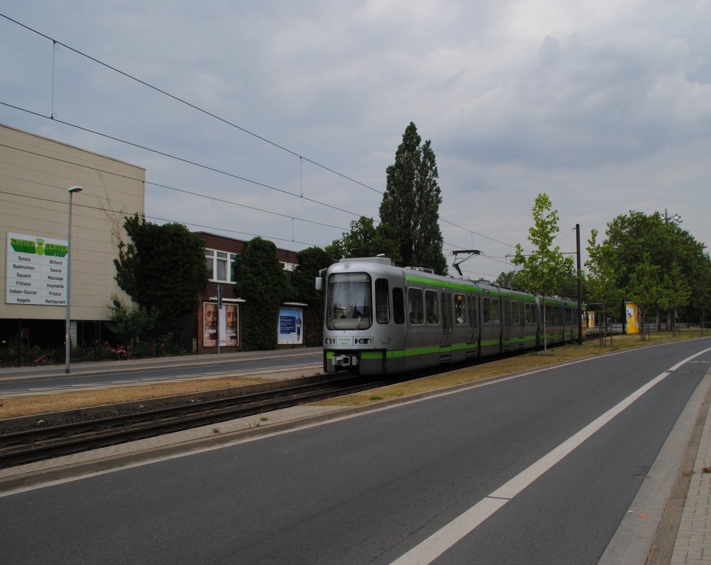 TW 2000 Verband in Hannover fhrt in Richtung Innenstadt, am 30.06.10