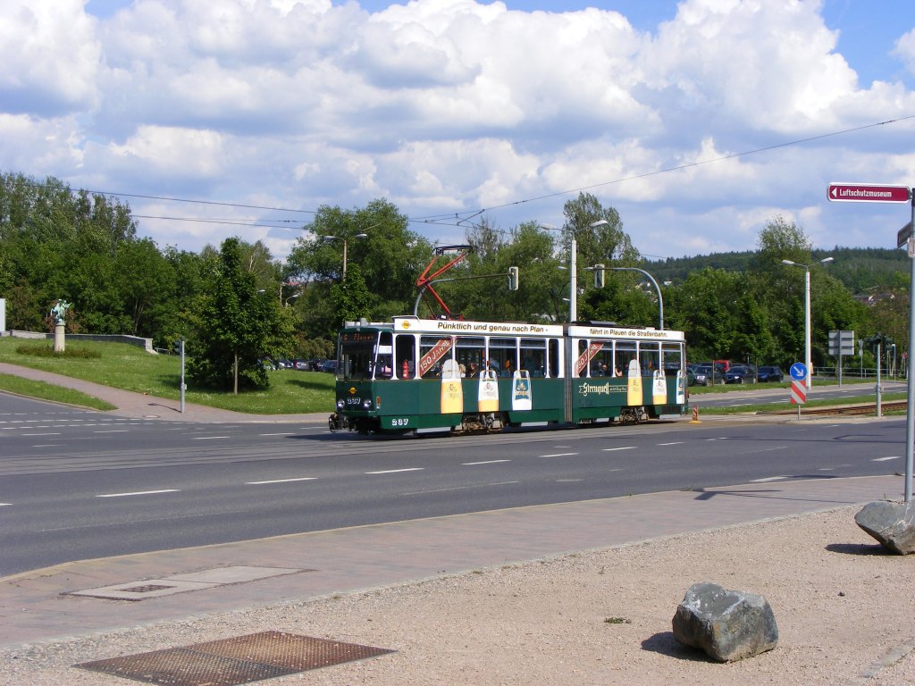 TW 232 zwischen Neustadtplatz und Tunnel. Aufgenommen am 06.06.2010