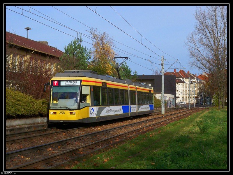 Tw 258 kurz nach der Haltestelle Weinbrennerplatz. Aufgenommen am 15.11.2009