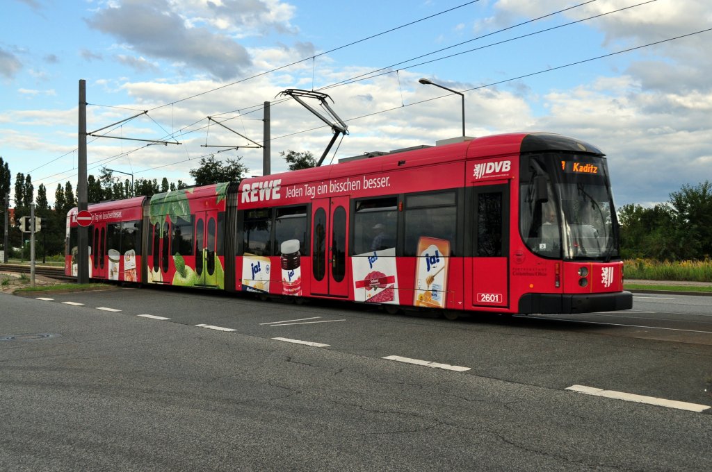 Tw 2601 der DVB mit Vollwerbung f�r REWE,auf der Linie 9 nach Kaditz.28.08.2011