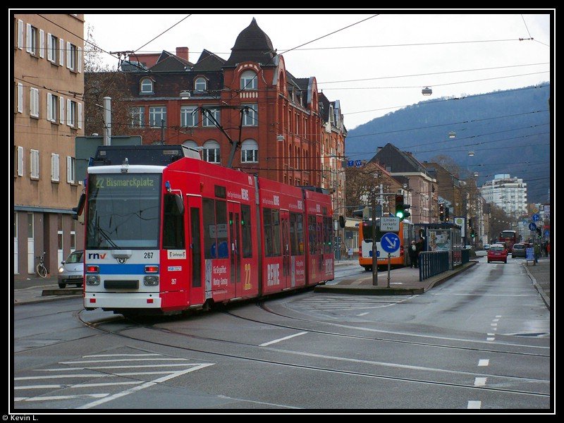 Tw 267 fhrt gerade in die Haltestelle Betriebshof ein. Aufgenommen am 12.12.2009