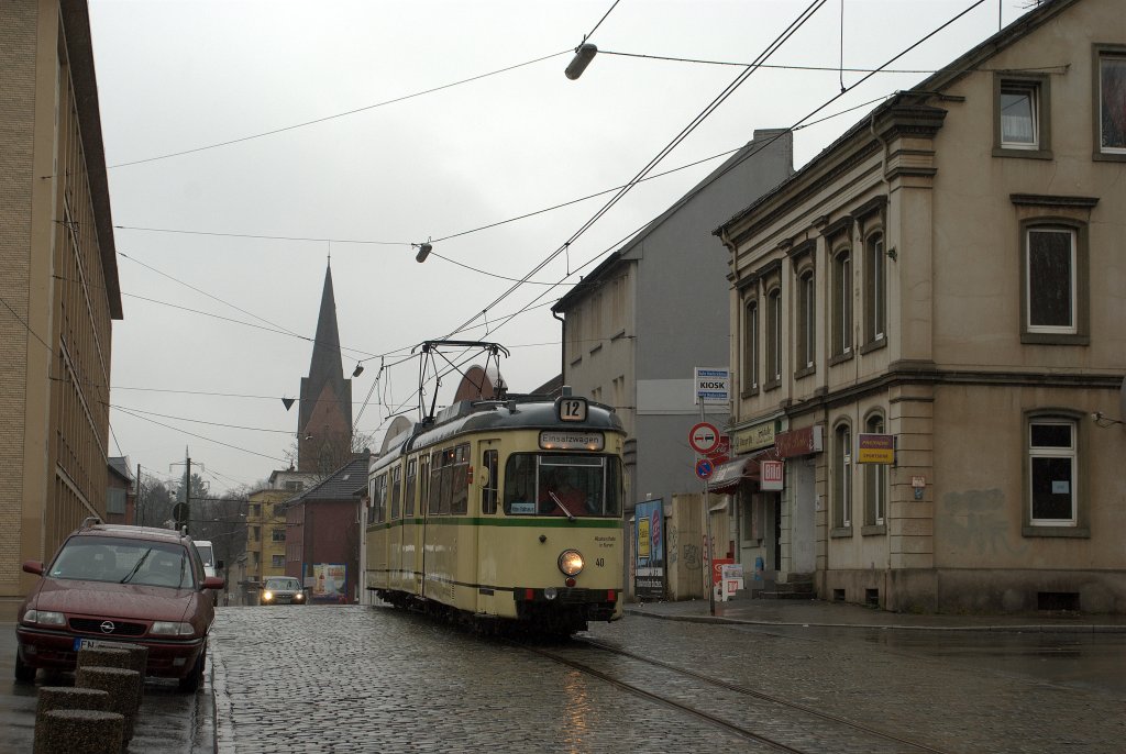 Tw 40 der Vhag fährt am 10.03.2013 auf der Herbeder Straße in Witten