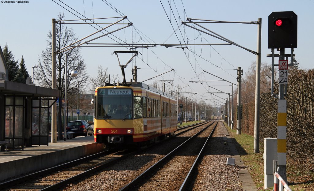 Tw 561 als S1 nach Neureut in Neureut Brenweg 22.3.12