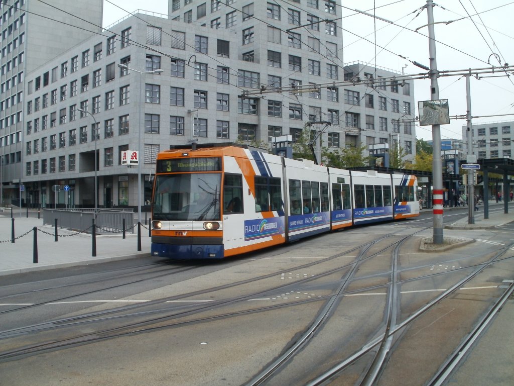 TW 5644 fhrt gerade auf der Linie 4 in Richtung Lu Oggersheim 31.07.2011