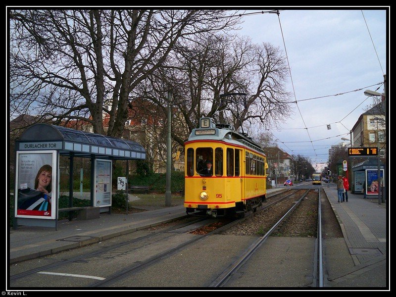 Tw 95 beim Durlacher Tor. Aufgenommen am 13.12.2009