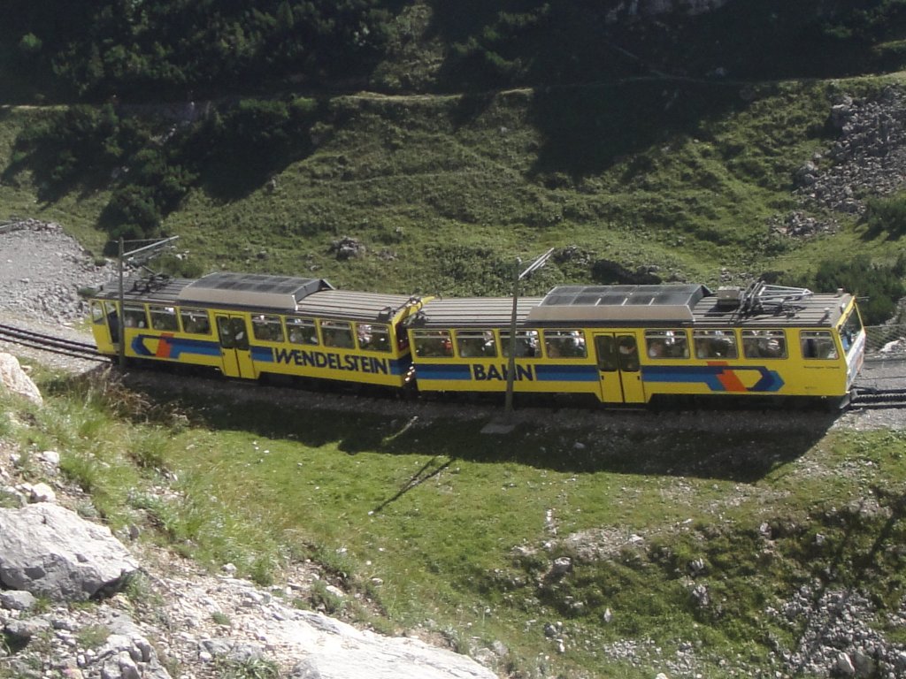 TW der Wendelsteinbahn bei der Bergfahrt kurz vor der Bergstation; 22.8.10