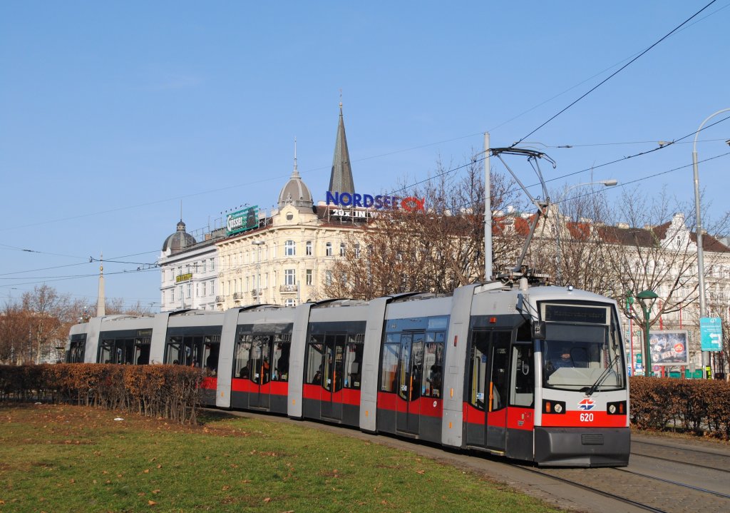 Tw.620,Westbahnhof/Neubaugrtel.(29.12.2012)