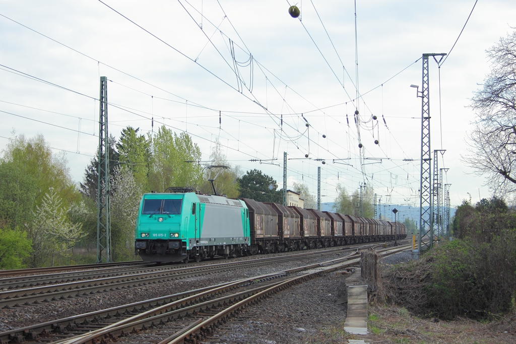 TXL 185 615-2 in Neuwied am 12.4.2012 