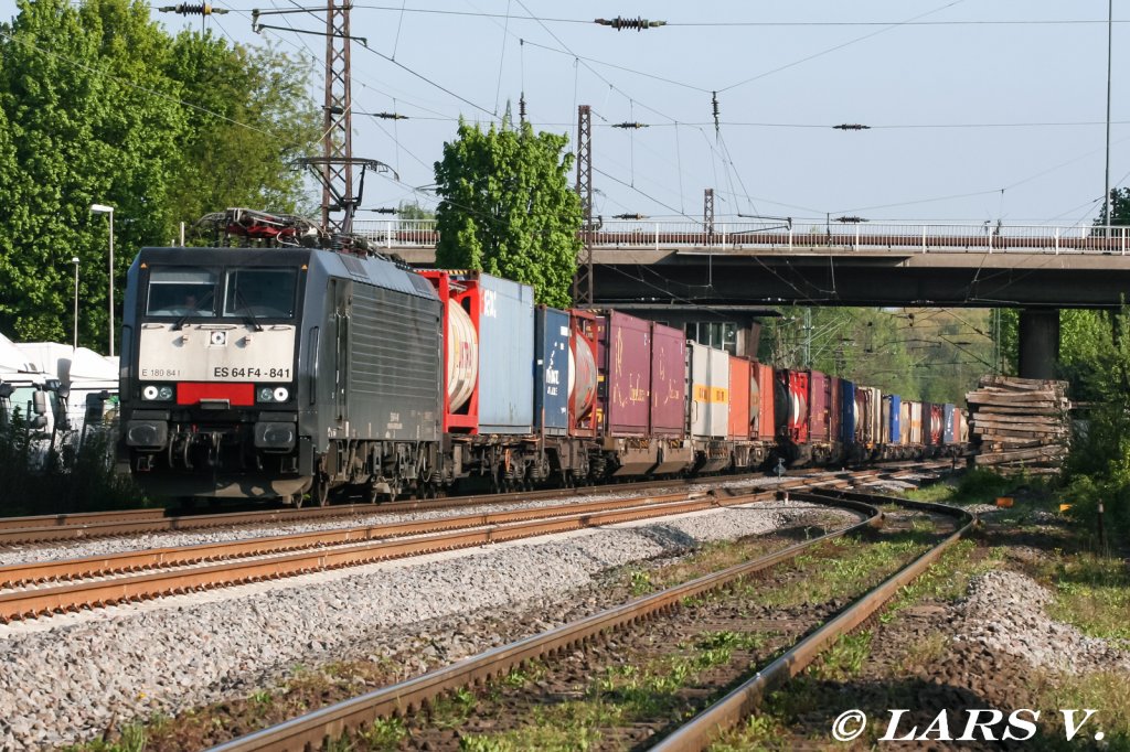 TXL fr WLC in Ratingen am Abzw.Tiefenbroich mit einem Containerzug von Rheinhausen nach Wien.
