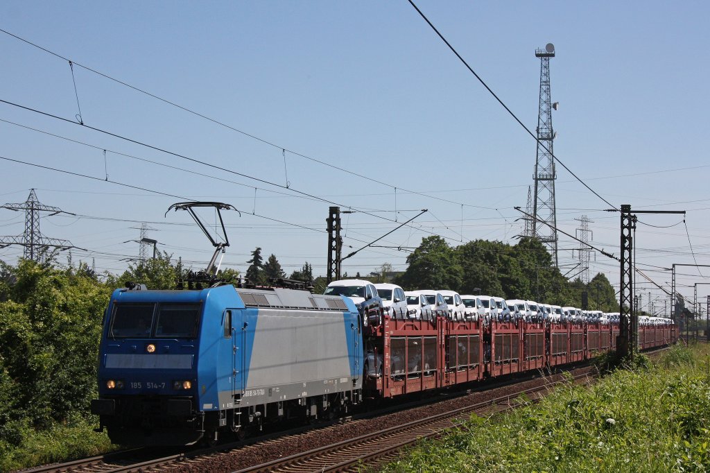TXL Mietlok 185 514 am 24.7.12 mit einem Autozug in Hannover-Ahlten.