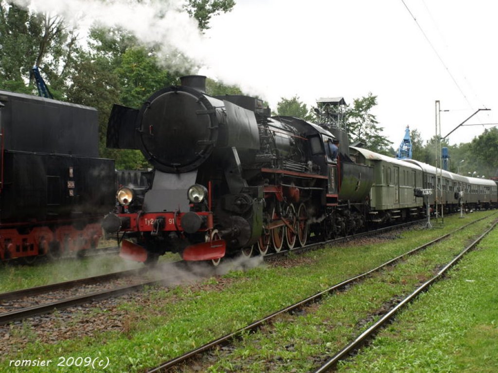 Ty2-911 in Bahnhofmuzeum Chabwka.Parowozjada Chabwka 05.09.2009.
