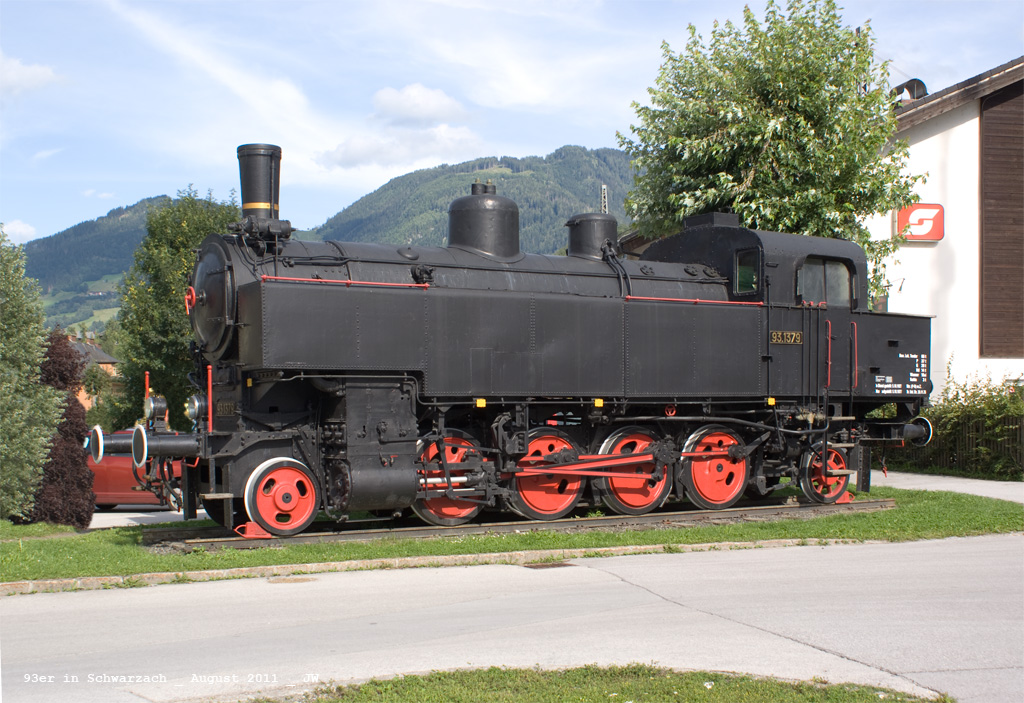 Type 93 auf dem Sockel in Schwarzach-St. Veit - August 2011 kHds