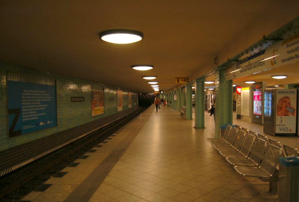 U-Bahnhof Gesundbrunnen. Hier kann in die U8, Wittenau - Hermannstrae, eingestiegen werden. 08.08.2012