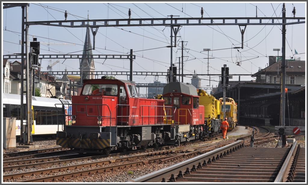 Umbauzug mit Am 842 001-0 im Gterbahnhof St.Gallen. (04.05.2011)